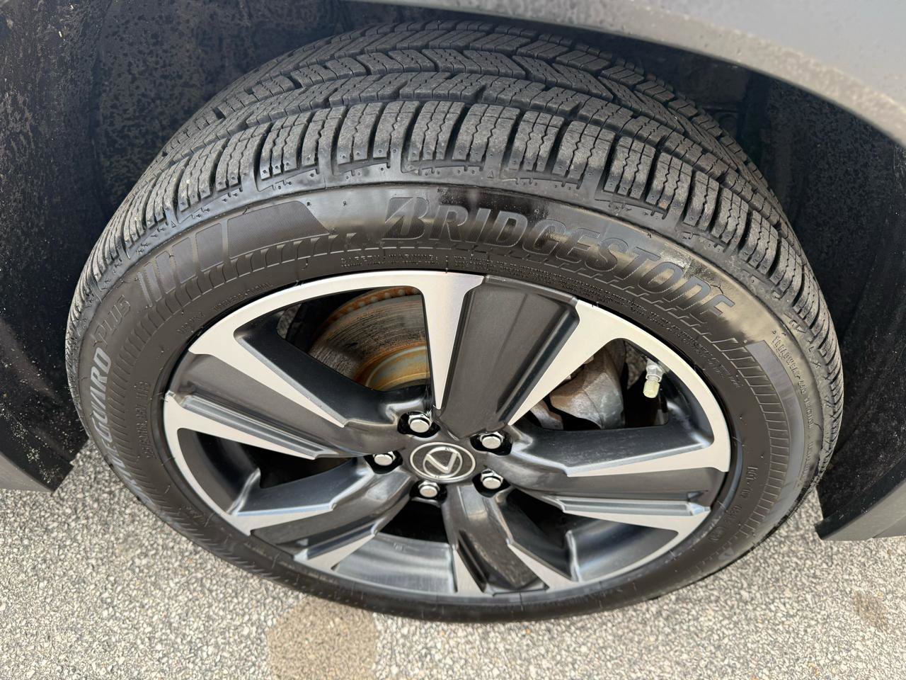 Used 2021 Lexus UX 250h UX 250h AWD w/ Premium Package image 9