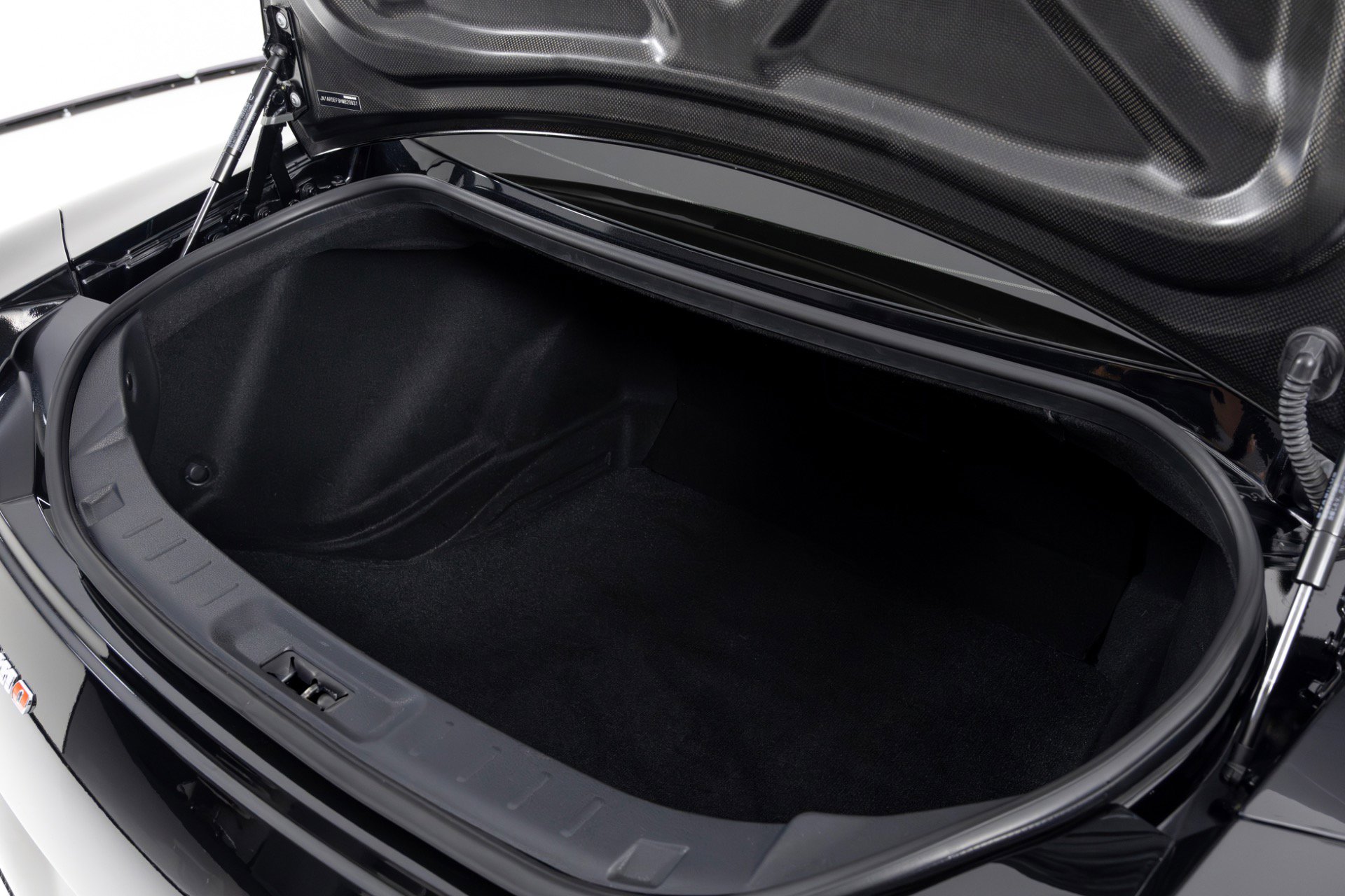 Used 2017 Nissan GT-R NISMO image 38