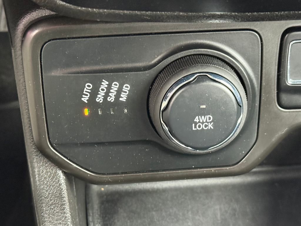 Used 2021 Jeep Renegade Sport AWD/4WD image 3