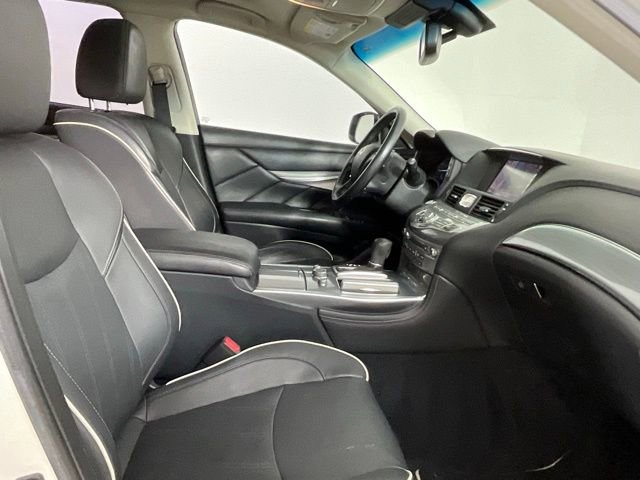 Used 2018 INFINITI Q70 L 3.7 image 19