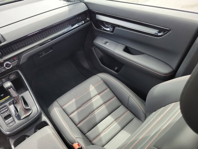 Certified 2025 Honda CR-V Sport Touring image 4