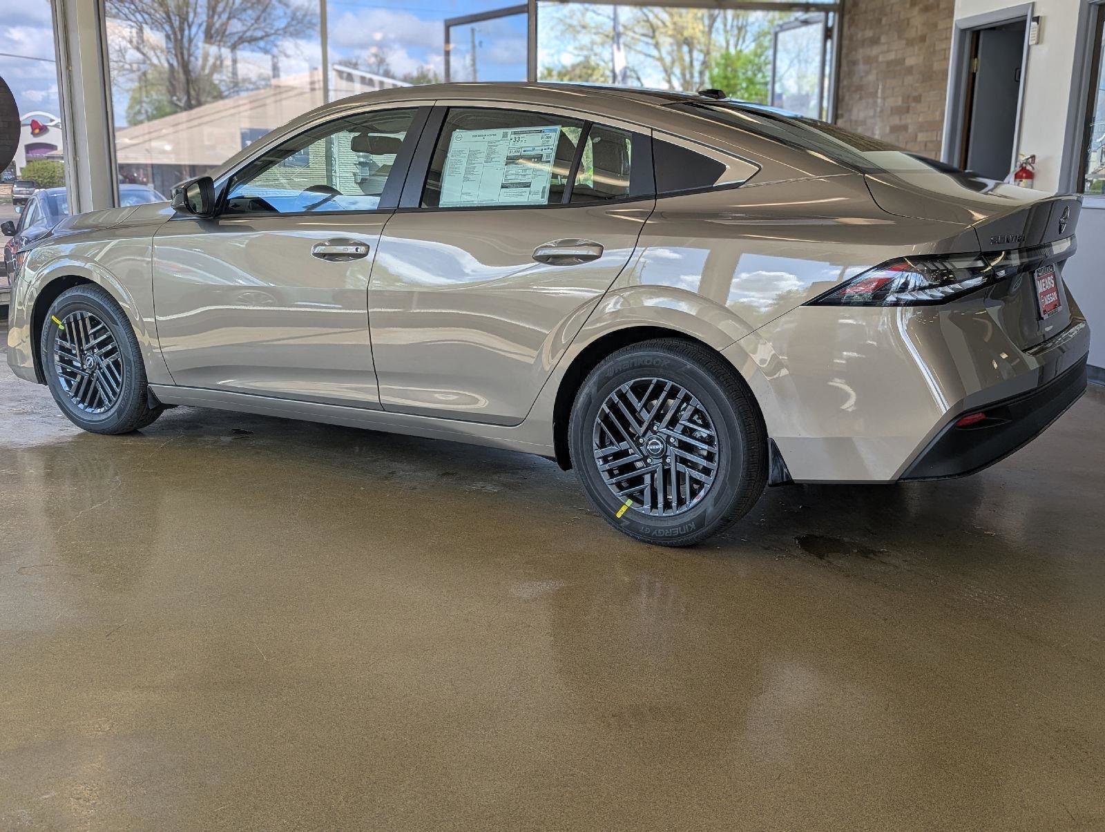 New 2026 Nissan Sentra SV FWD image 4