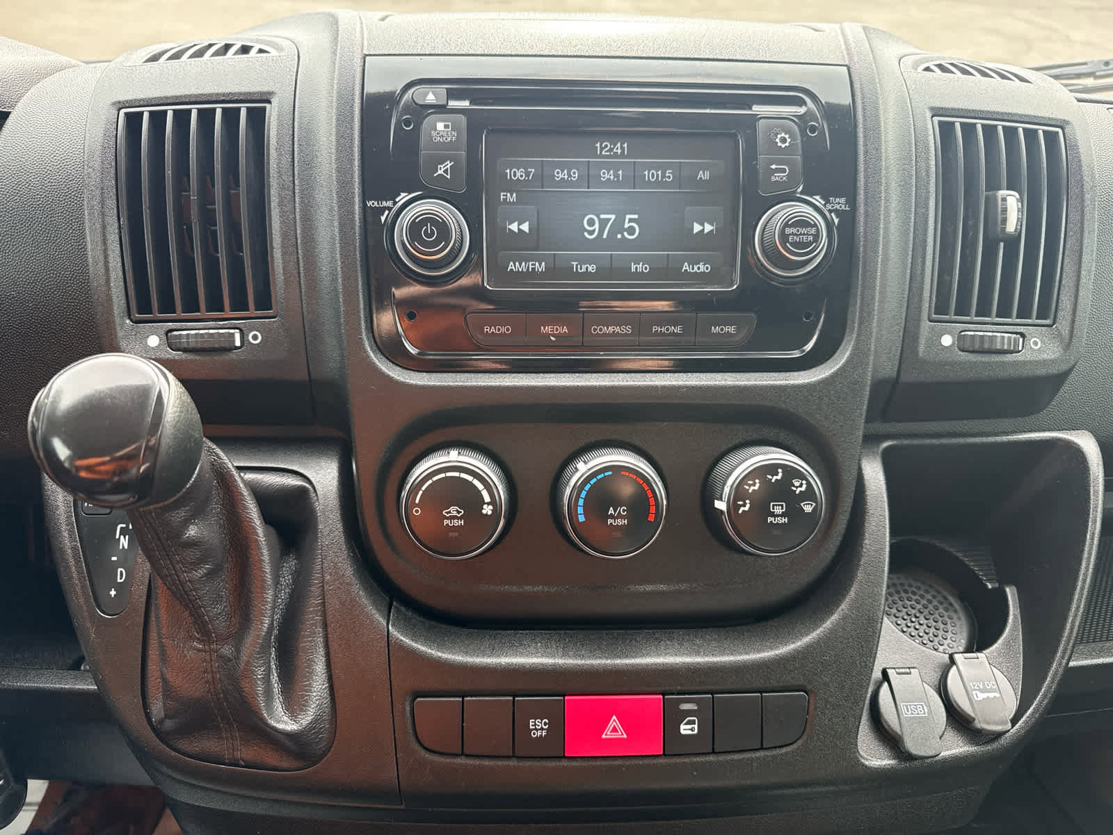 Used 2017 RAM ProMaster 1500 FWD image 19
