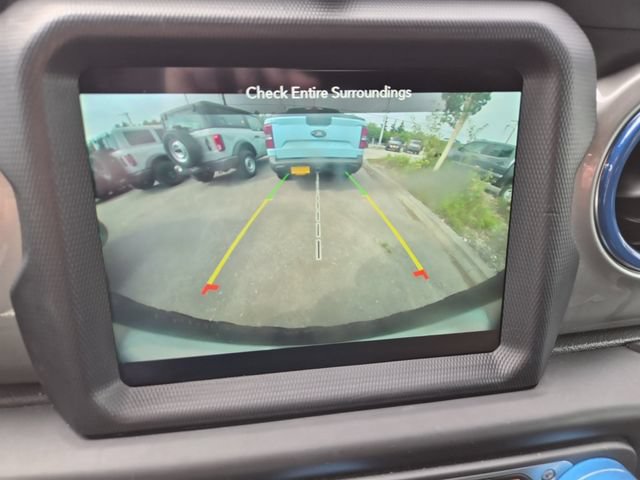 Used 2020 Jeep Wrangler Unlimited Sahara w/ Uconnect 4C Nav & Sound Group AWD/4WD image 26