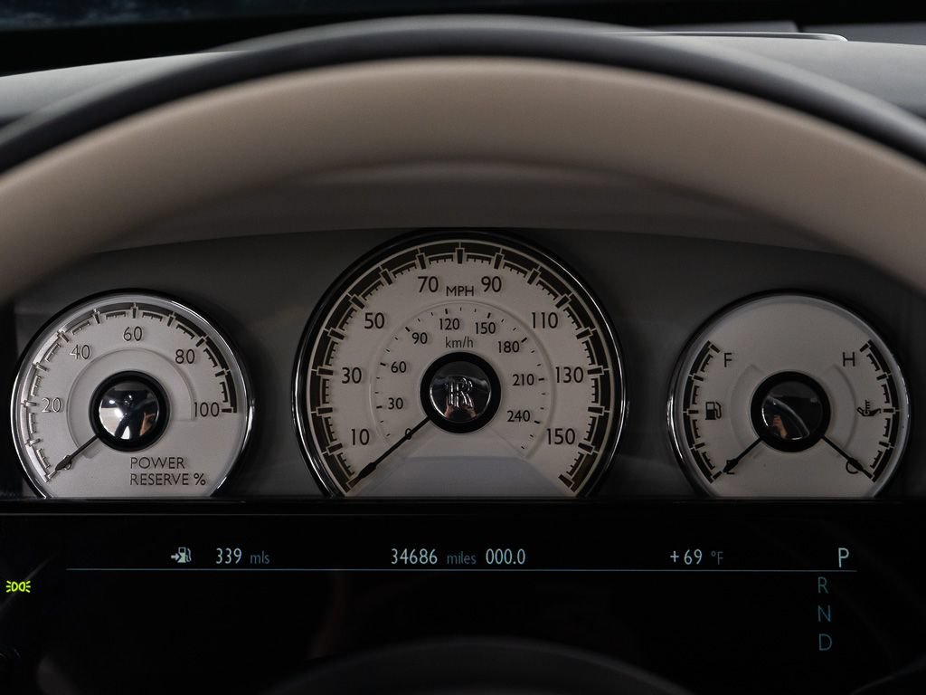 Certified 2018 Rolls-Royce Dawn RWD image 38