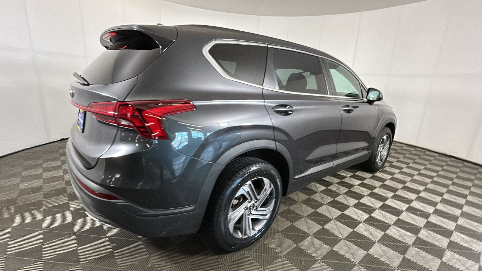 Certified 2023 Hyundai Santa Fe SE FWD video 3
