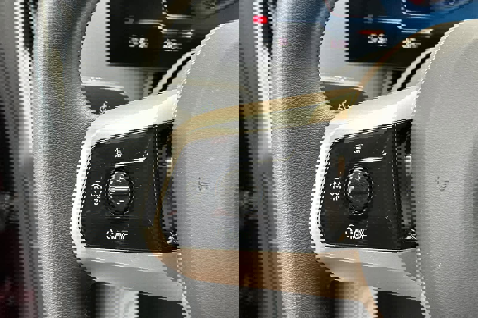 Used 2026 BMW iX xDrive45 w/ Executive Package image 27