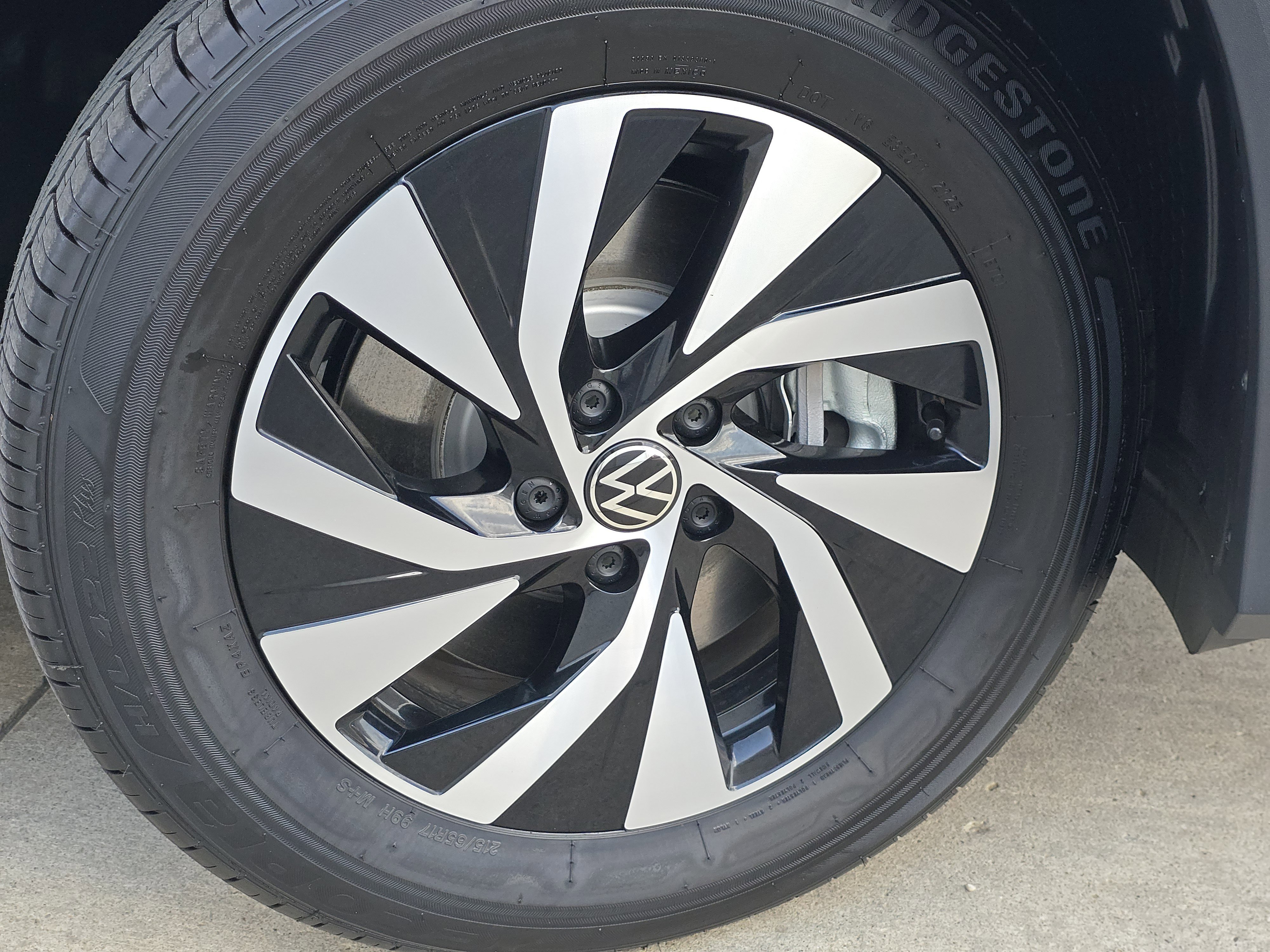 New 2025 Volkswagen Tiguan S image 13