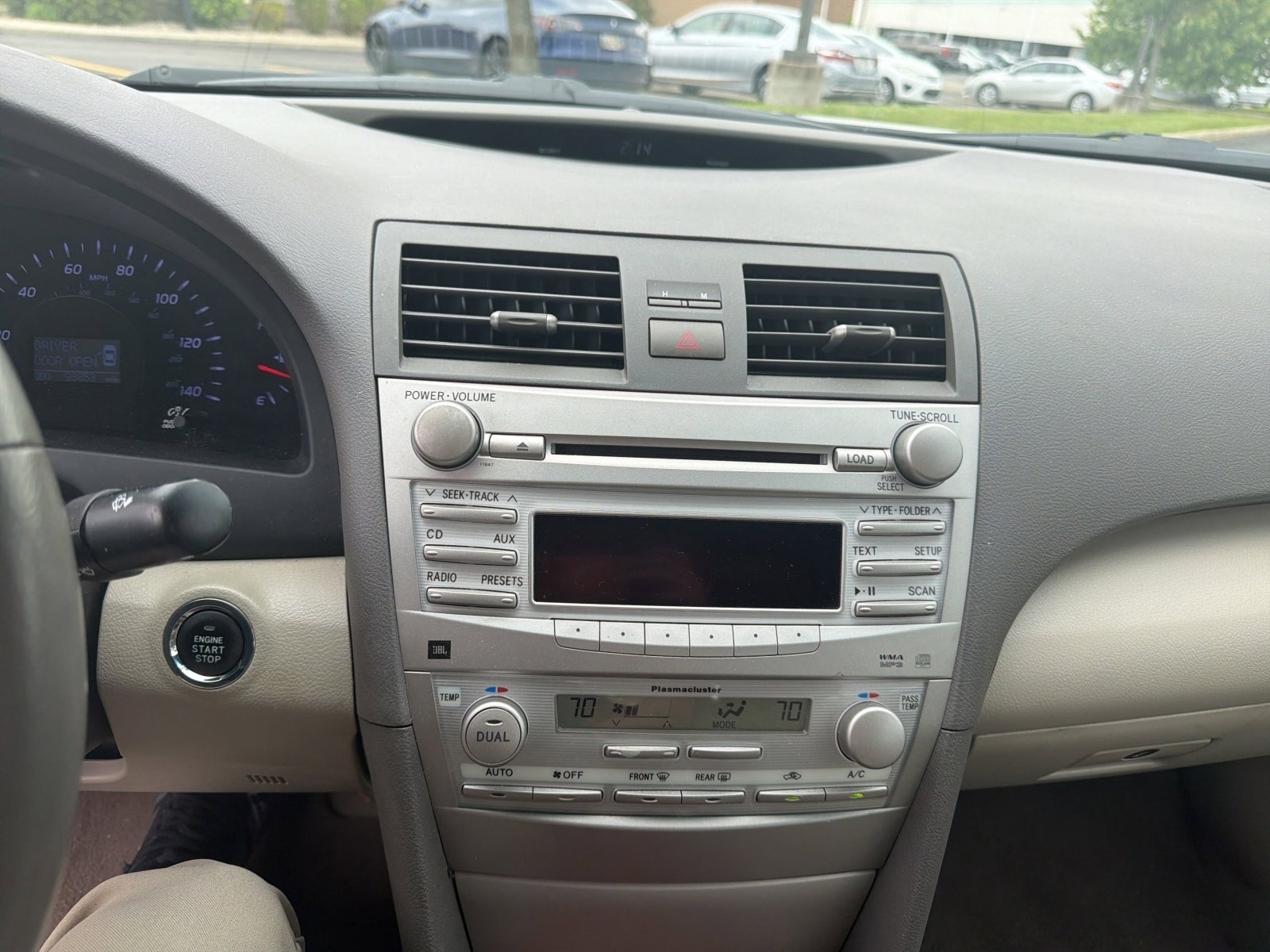 Used 2011 Toyota Camry XLE w/ XLE Extra-Value Pkg #2 FWD image 17