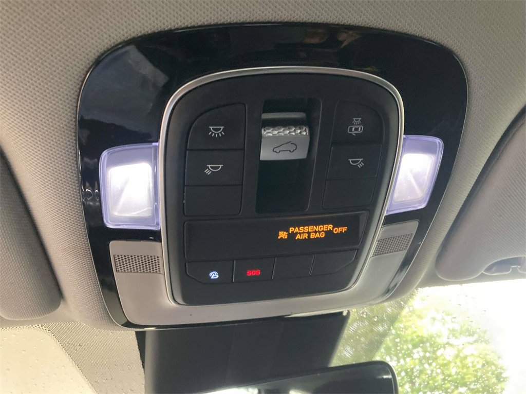 Used 2021 Hyundai Santa Fe SEL w/ Convenience + Premium Package image 17