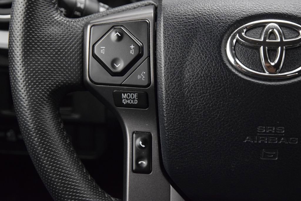 Used 2019 Toyota Tacoma TRD Sport w/ Technology Package AWD/4WD image 21