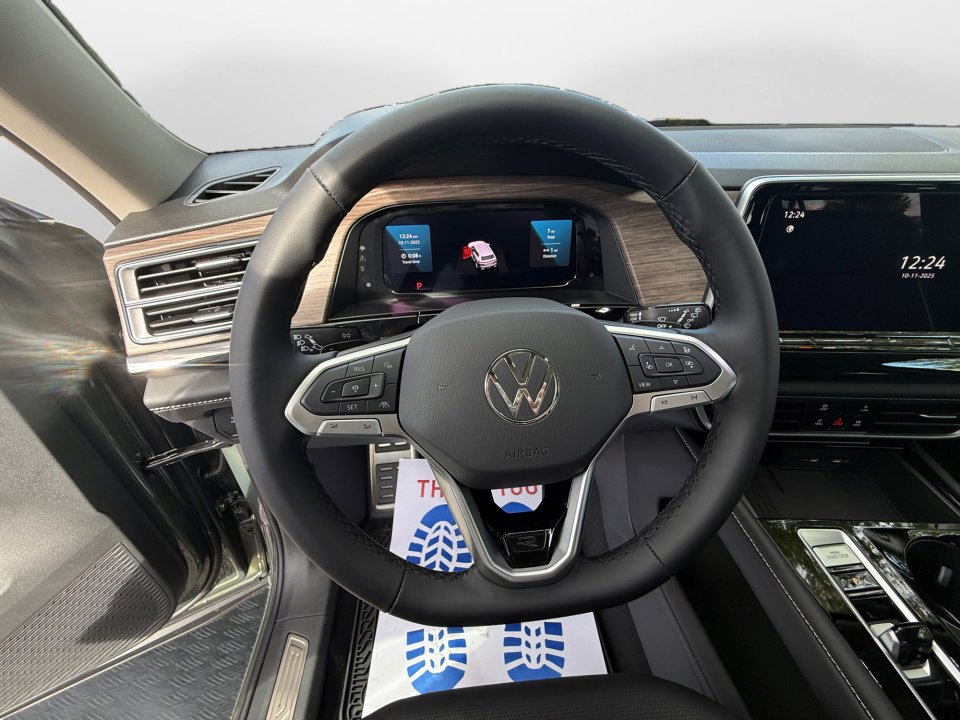 New 2026 Volkswagen Atlas SEL Premium R-Line image 10