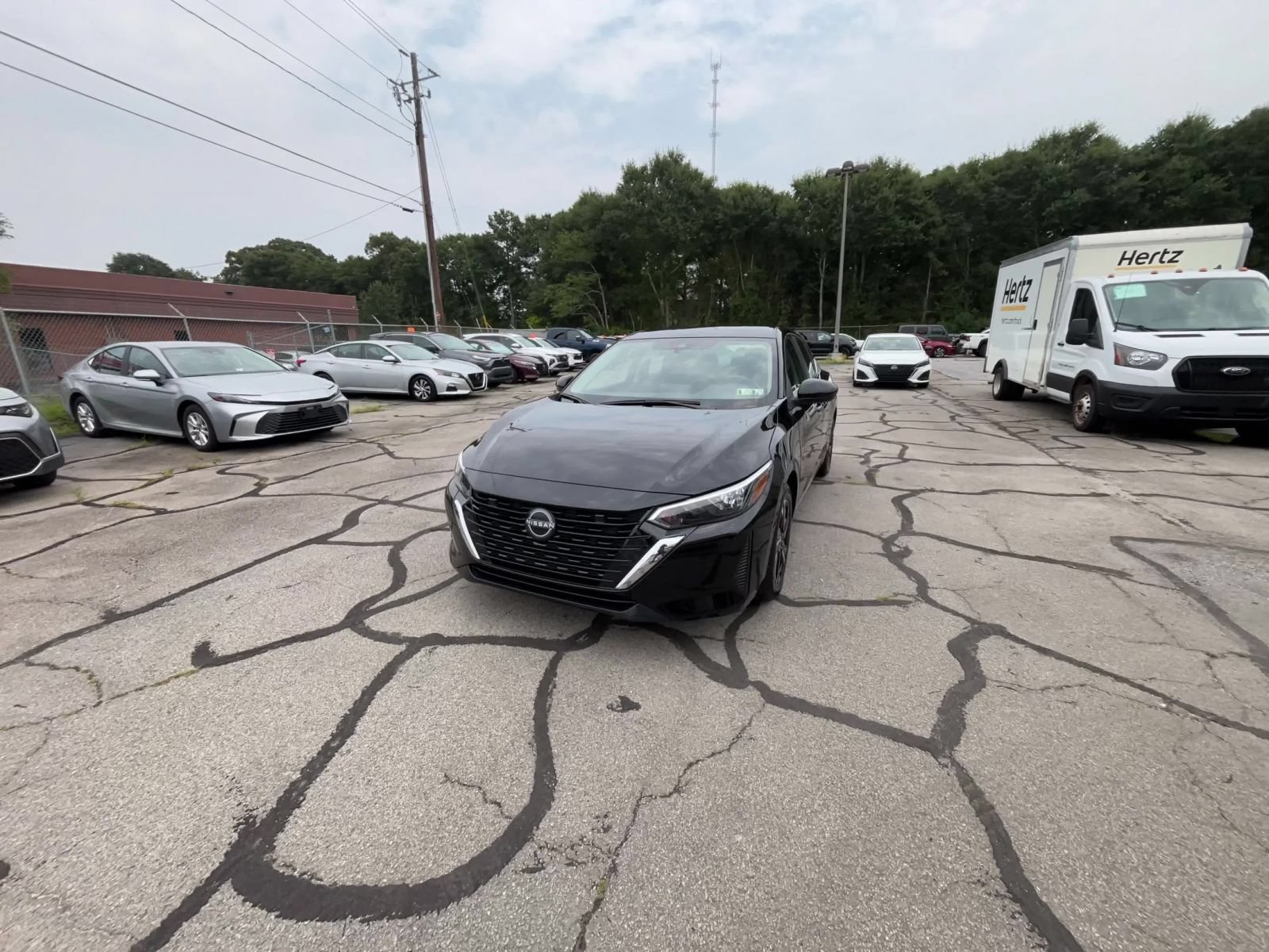 Used 2025 Nissan Sentra SV FWD image 15