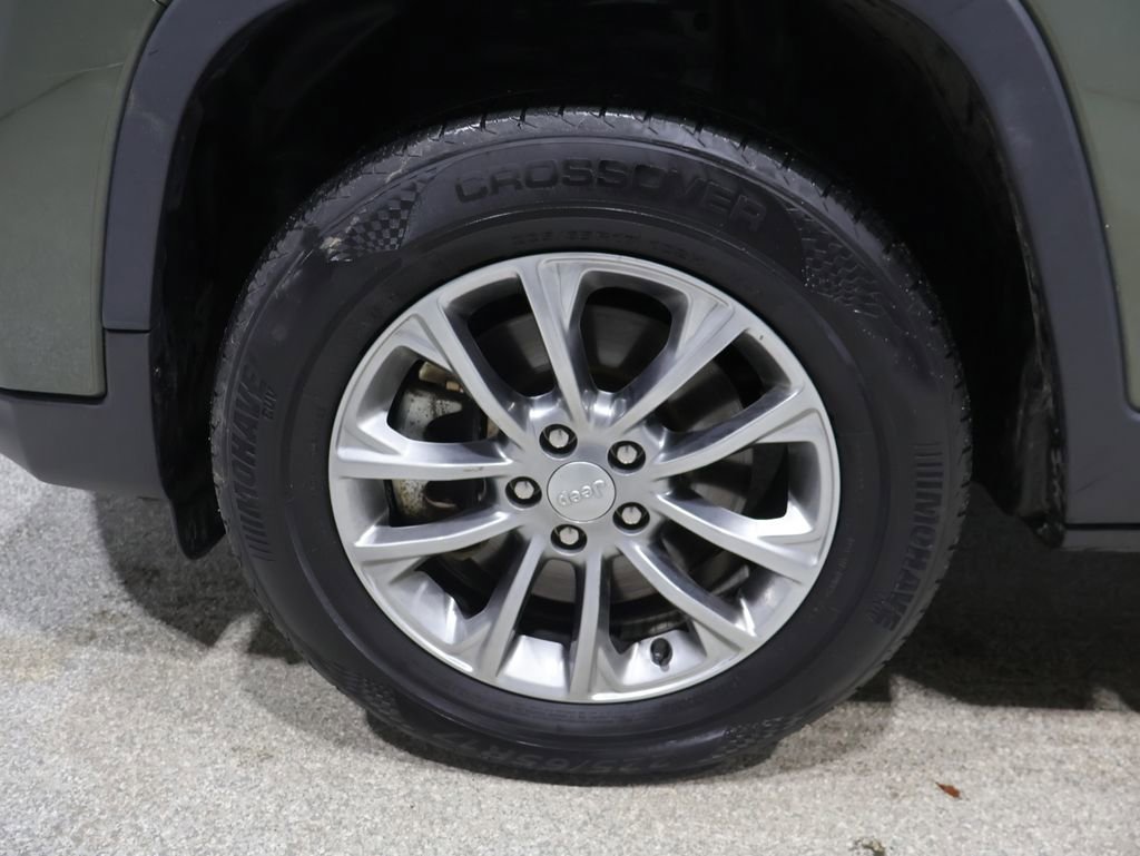 Used 2021 Jeep Cherokee Latitude Lux w/ Trailer Tow Group image 20