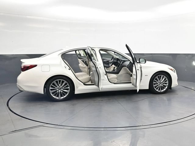 Used 2018 INFINITI Q50 Luxe w/ Essential Package (3.0T Luxe) RWD image 41