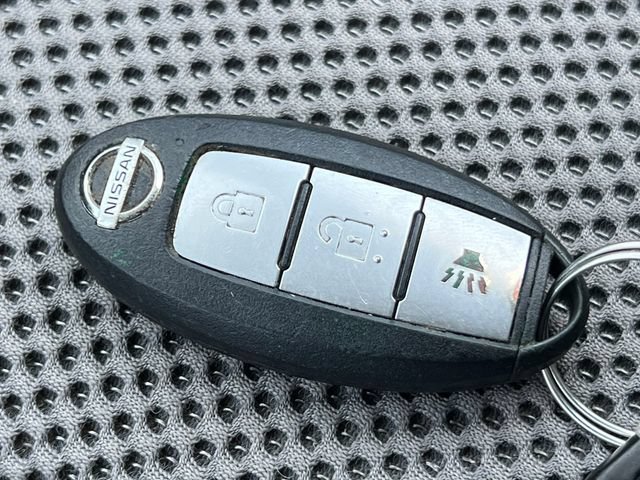 Used 2020 Nissan Frontier SV w/ Midnight Edition Floor Mats AWD/4WD image 32