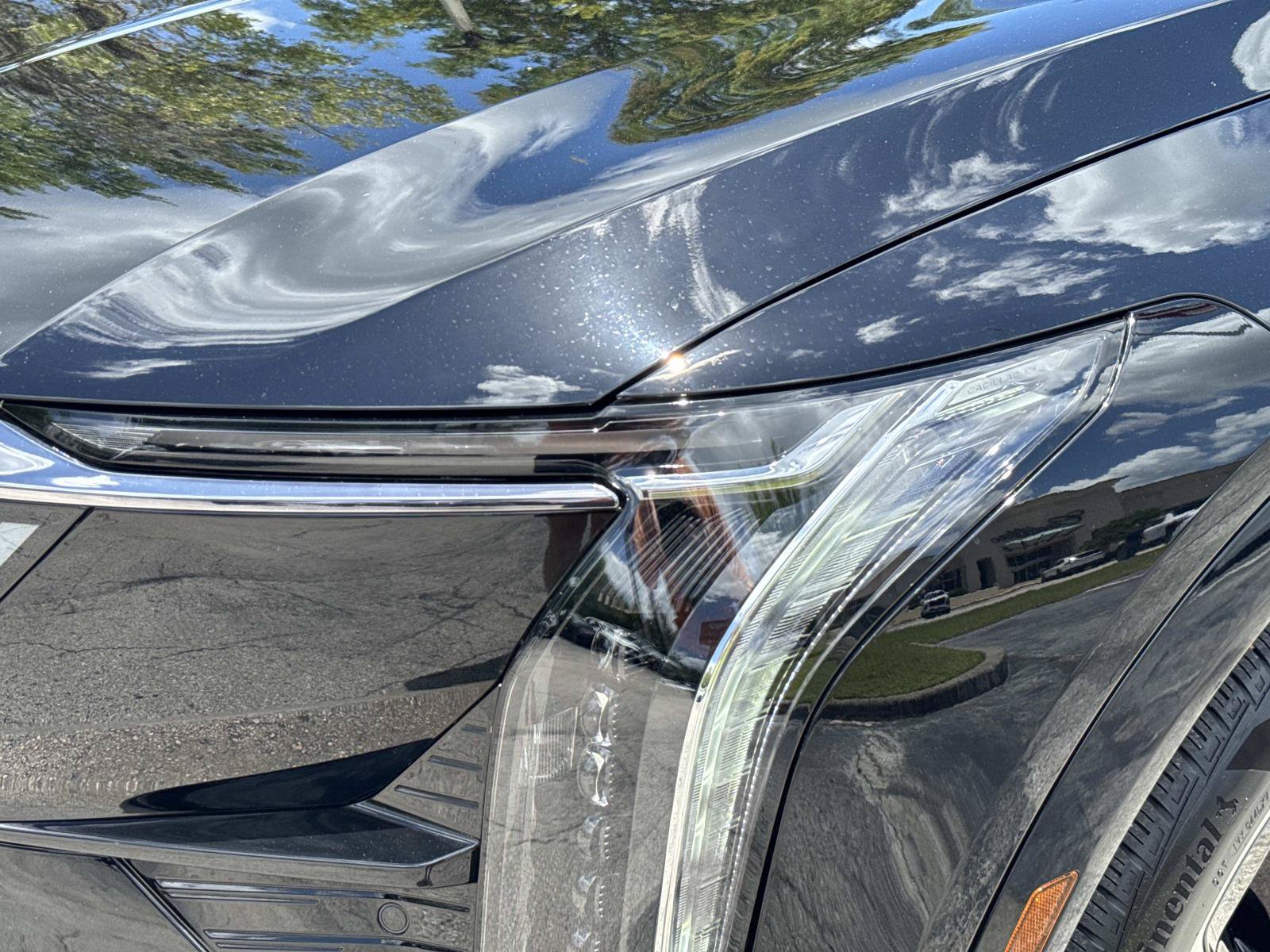 Certified 2025 Cadillac Optiq Sport 2 AWD/4WD image 9