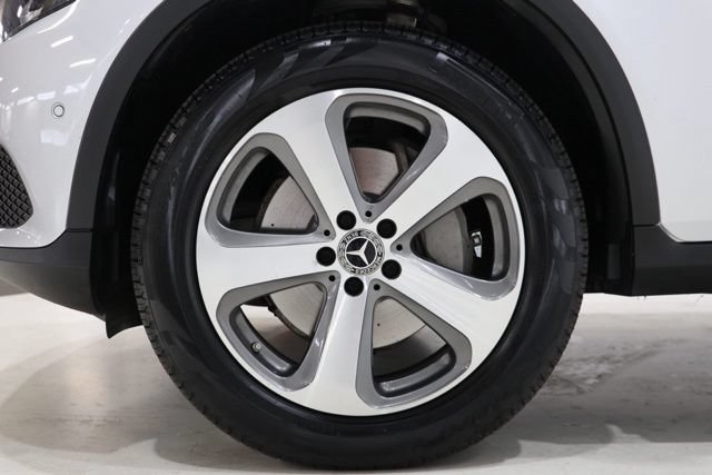 Used 2019 Mercedes-Benz GLC 300 4MATIC Coupe image 9
