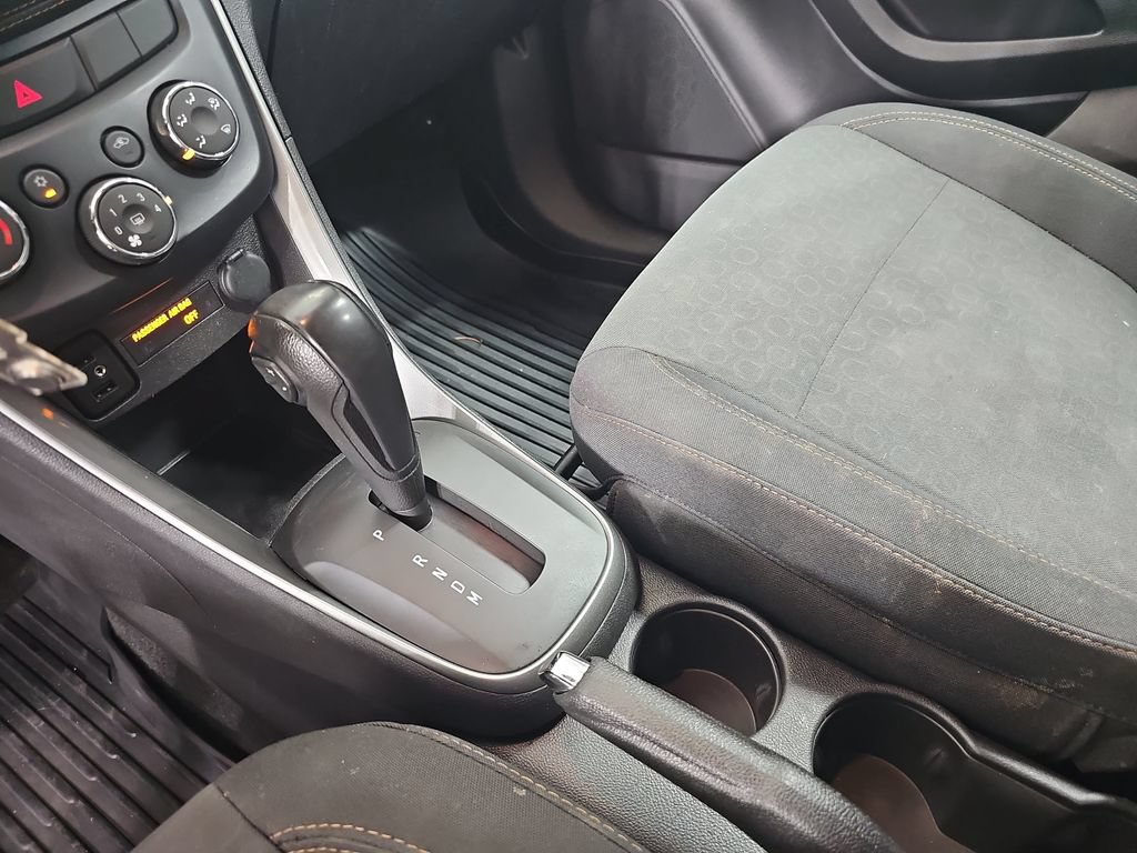 Used 2019 Chevrolet Trax LS w/ Tint and Cruise Package FWD image 29