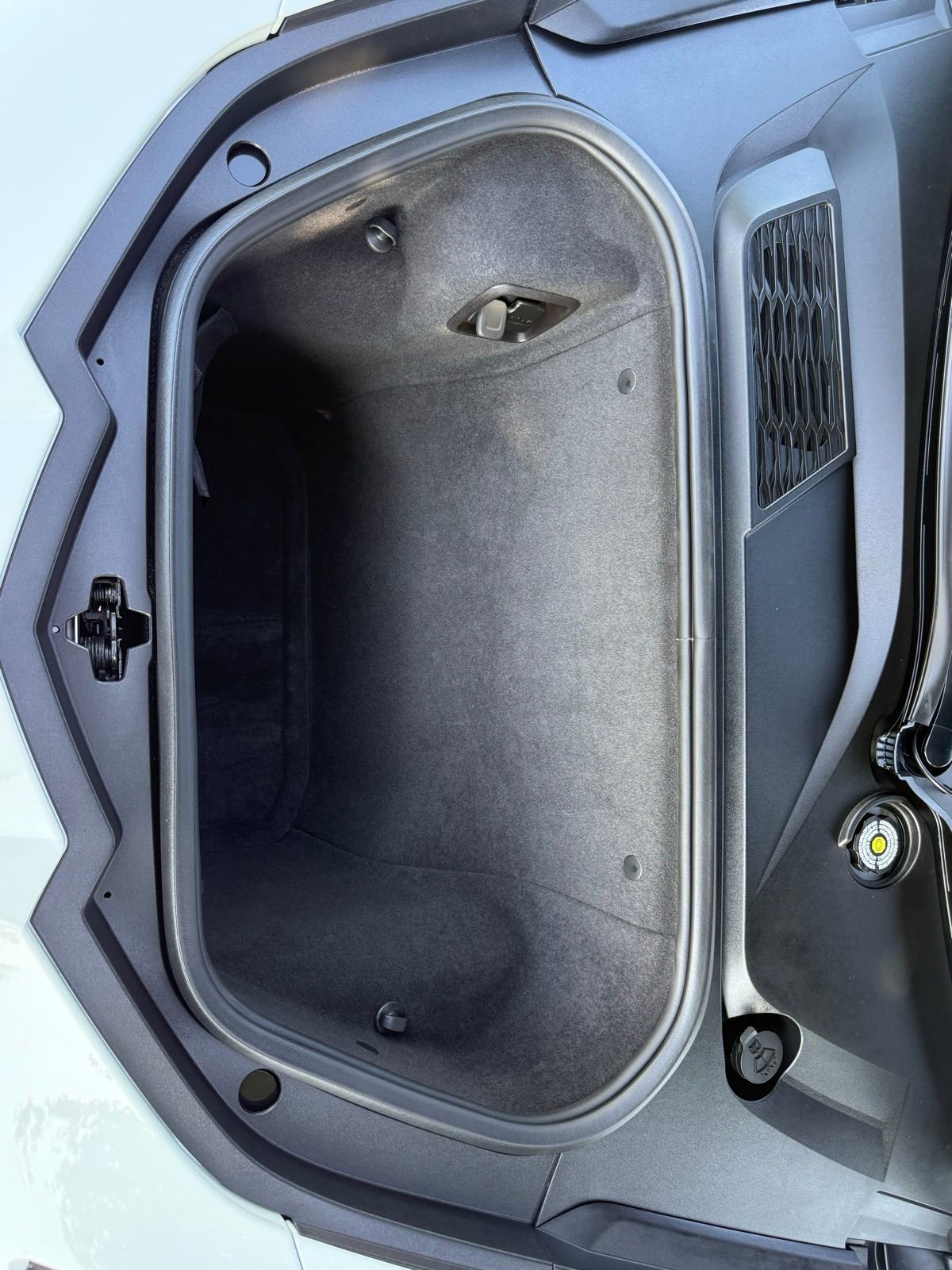 Used 2020 Chevrolet Corvette Stingray Preferred Cpe w/ 2LT Preferred Equipment Group image 30