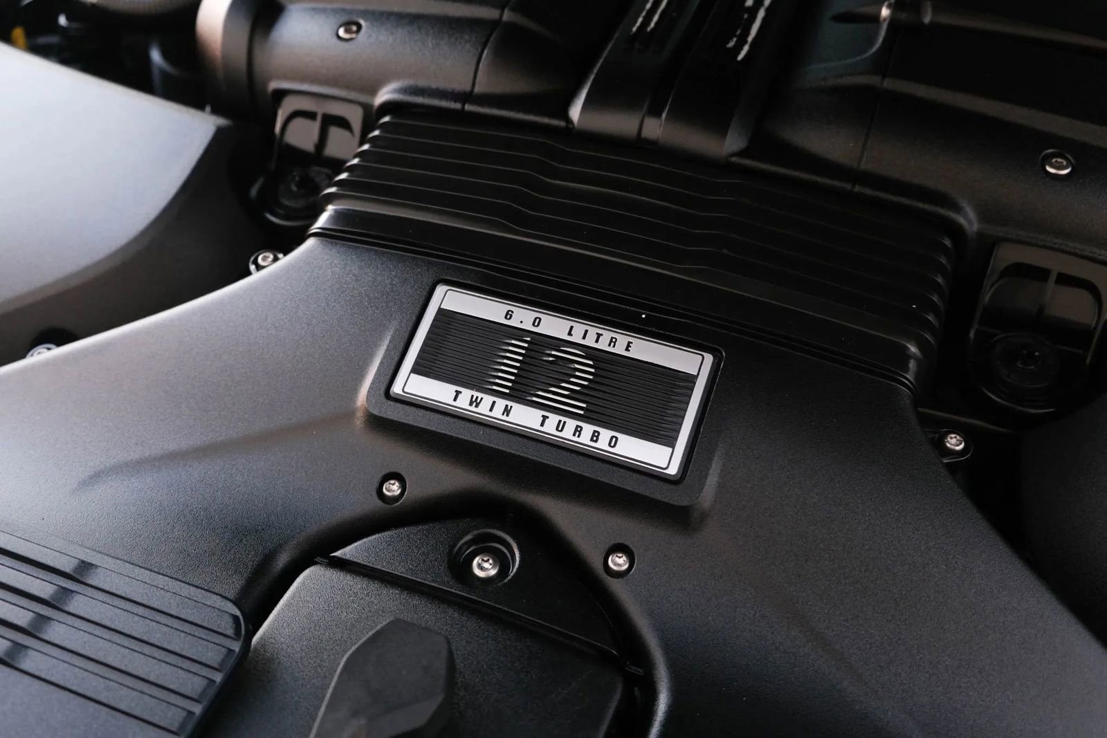 Used 2018 Bentley Bentayga image 21