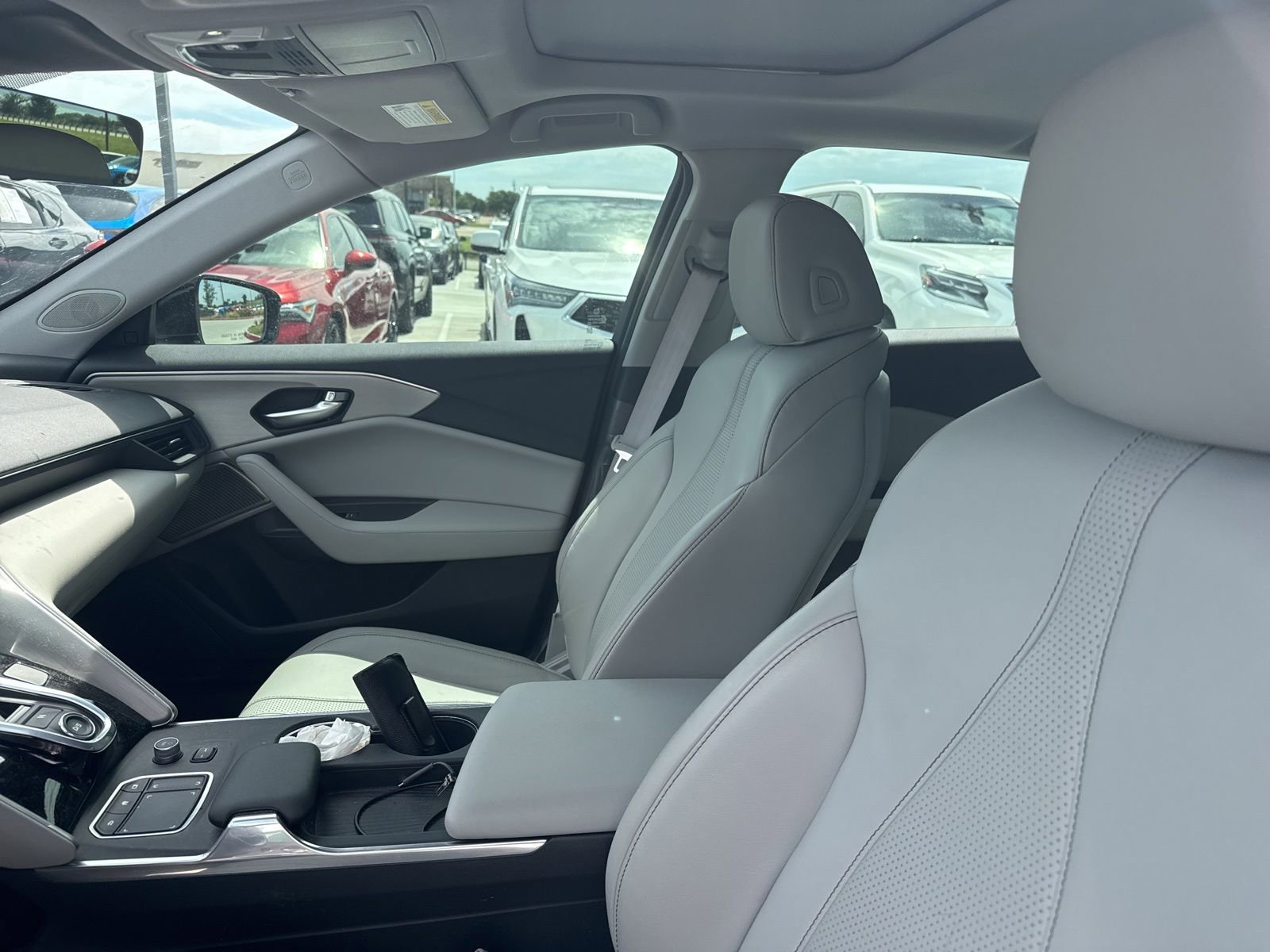 Used 2023 Acura TLX w/ Technology Package FWD image 7
