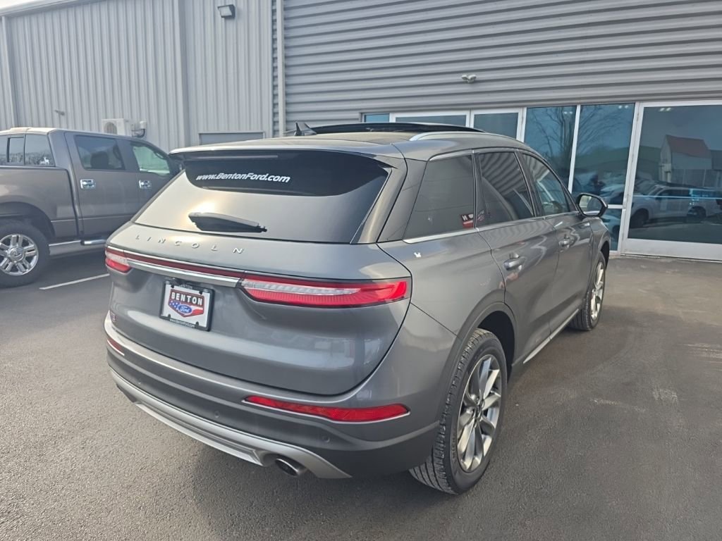 Used 2022 Lincoln Corsair AWD w/ Premium Package image 7