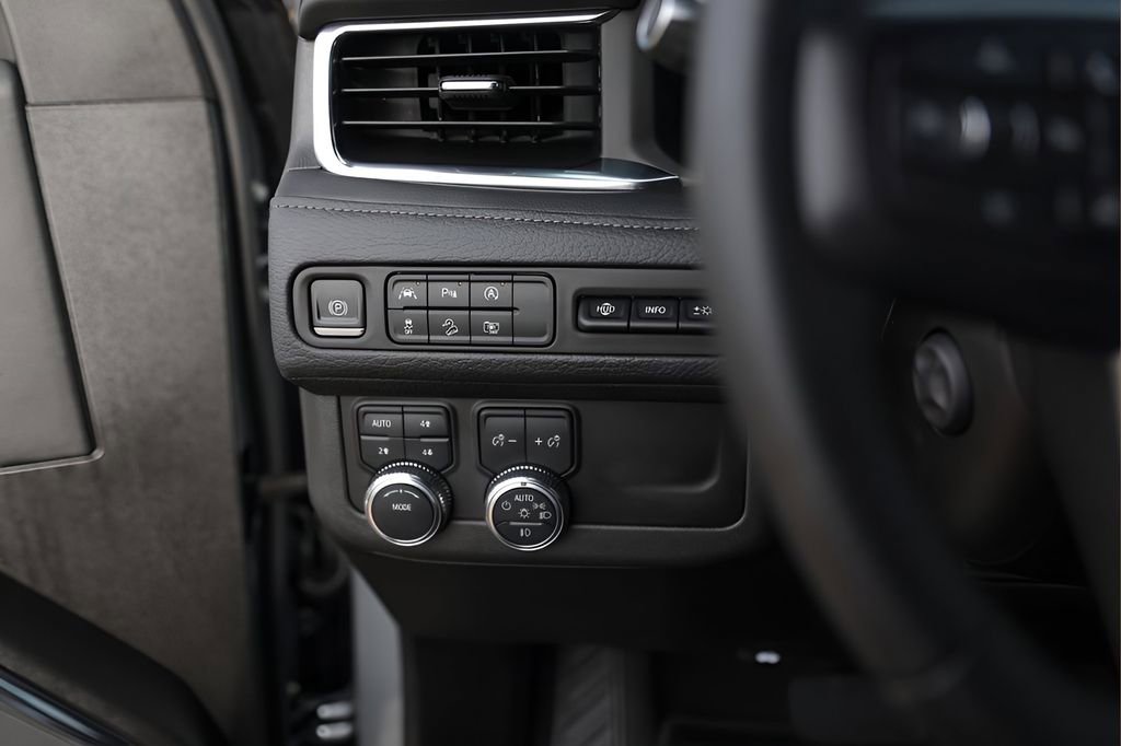 Used 2024 GMC Yukon Denali image 15