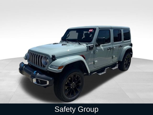 Used 2024 Jeep Wrangler Unlimited Sahara w/ Technology Group AWD/4WD image 3