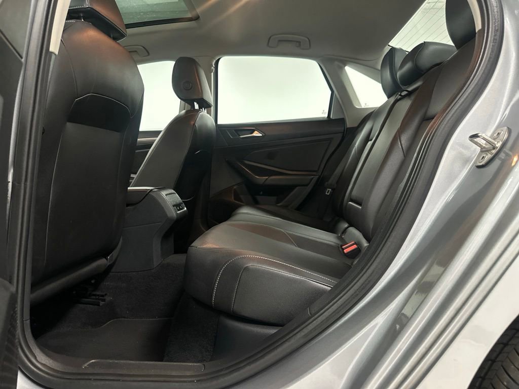 Used 2020 Volkswagen Jetta SEL FWD image 17