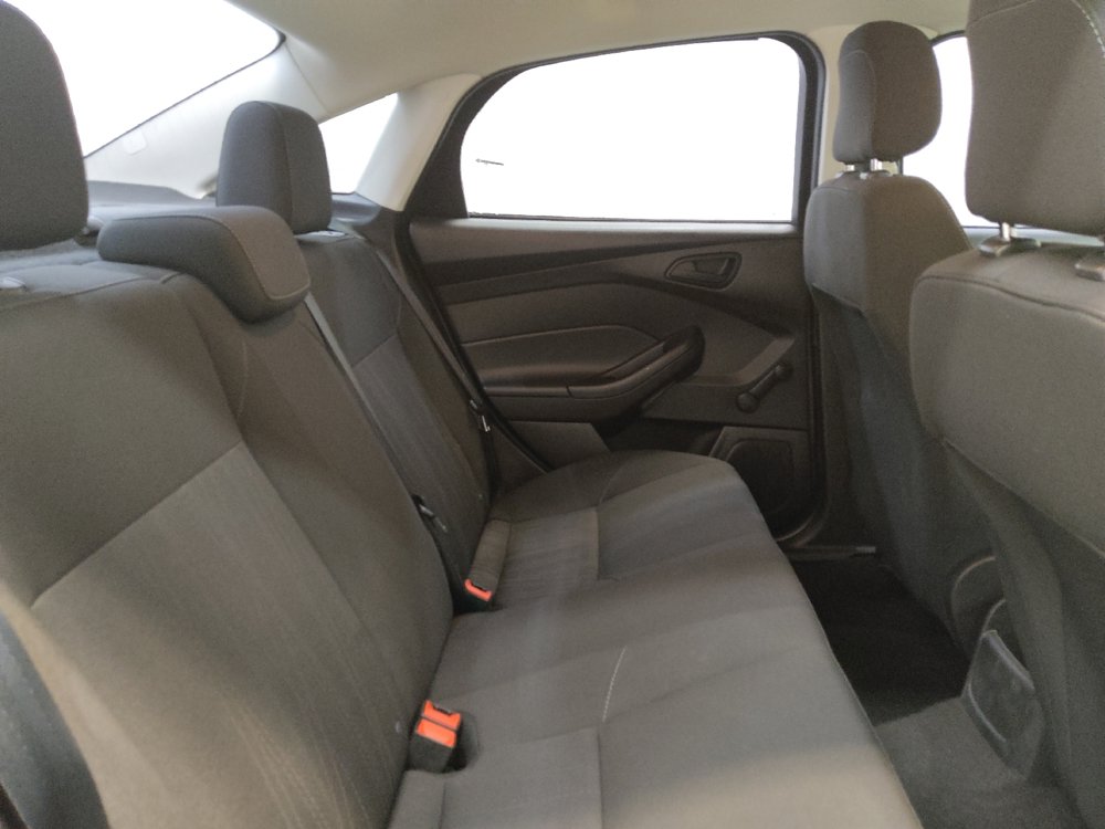 Used 2017 Ford Focus S FWD image 19