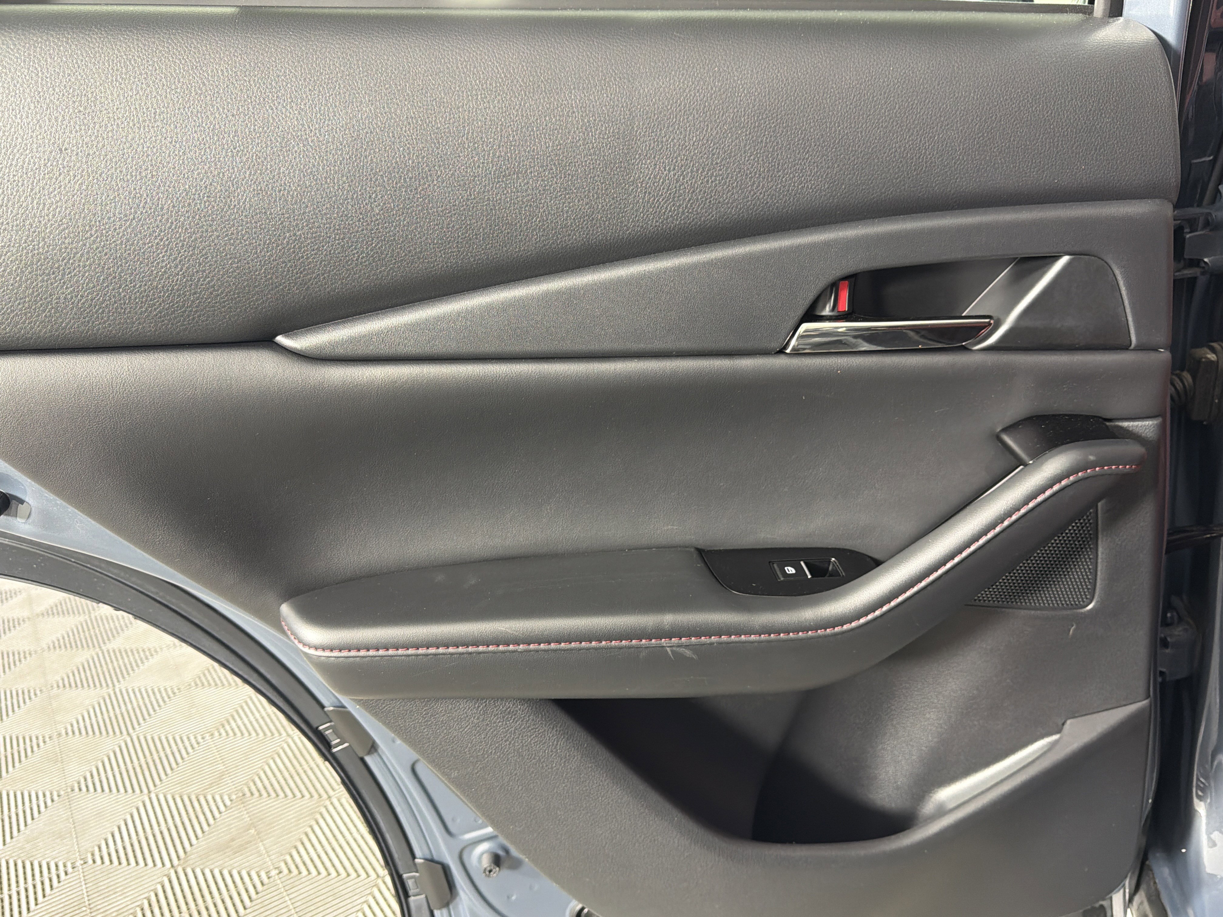 Used 2023 MAZDA CX-30 AWD 2.5 S w/ Preferred Package image 18