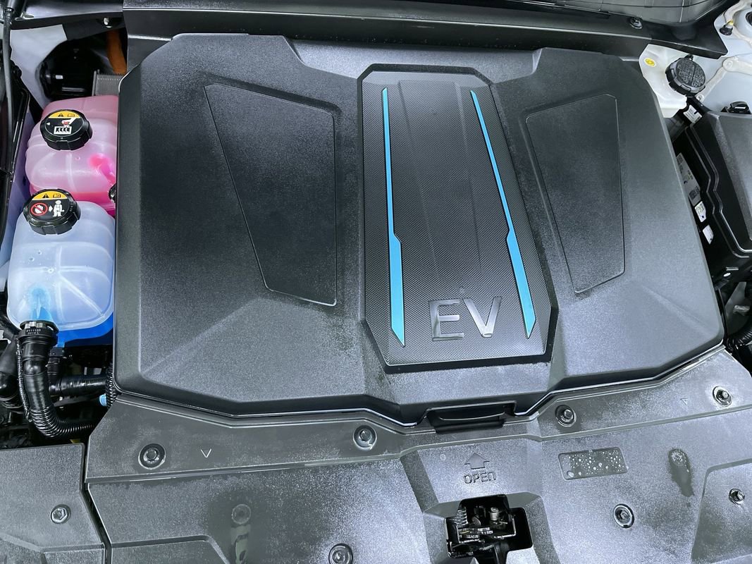 Used 2022 Hyundai Ioniq 5 SE w/ Cargo Package image 29