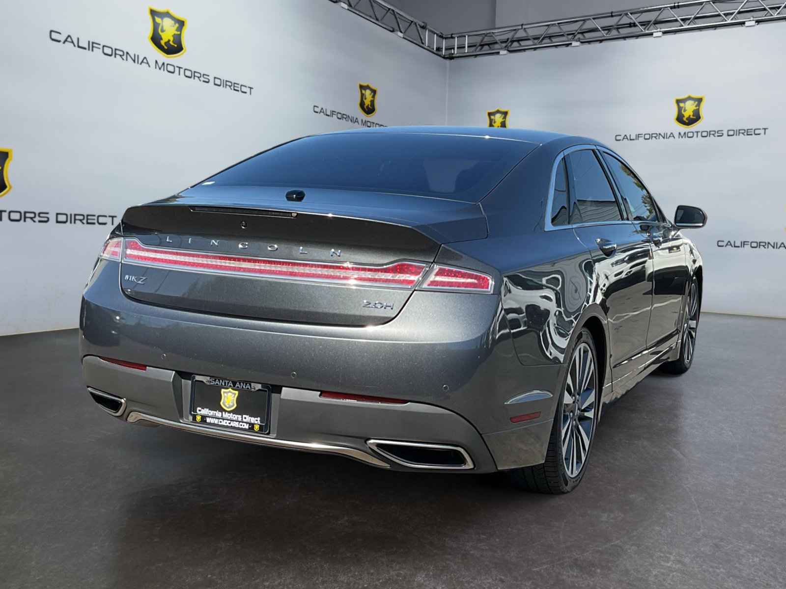 Used 2018 Lincoln MKZ Reserve FWD image 5