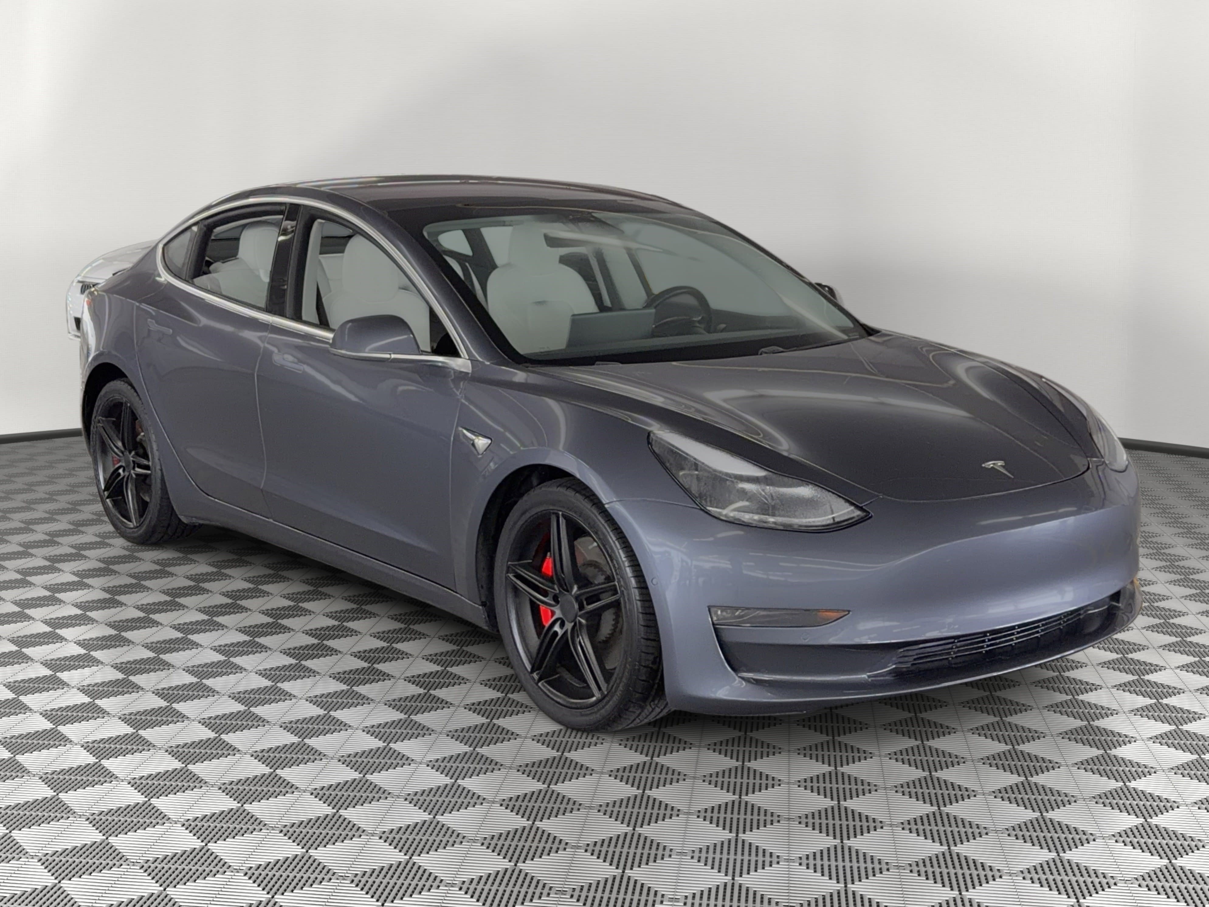 Used 2018 Tesla Model 3 Performance AWD/4WD image 7