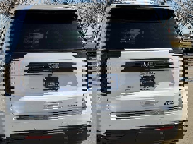 Used 2021 GMC Yukon SLT w/ SLT Premium Package image 9