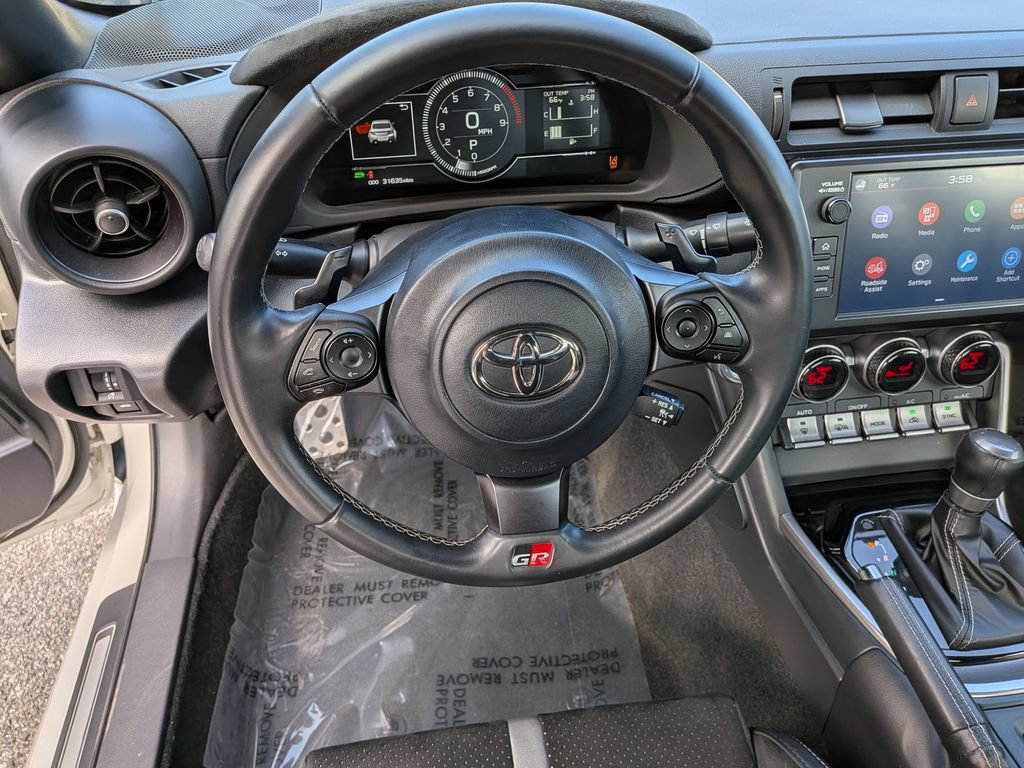 Used 2023 Toyota GR86 Premium RWD image 15