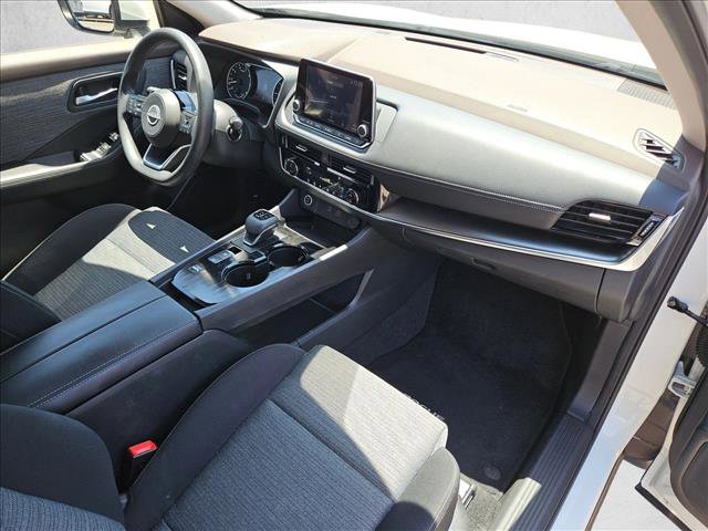 Used 2022 Nissan Rogue SV FWD image 19