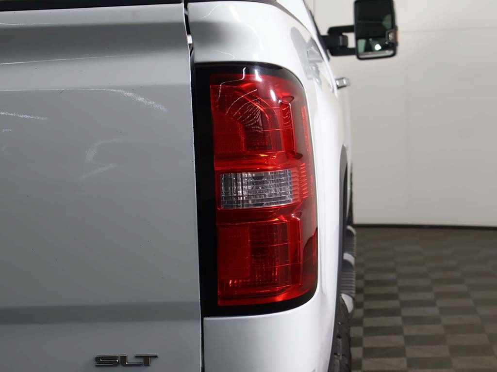 Used 2019 GMC Sierra 2500 SLT w/ Duramax Plus Package AWD/4WD image 15