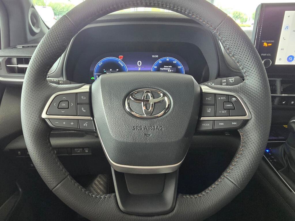 New 2026 Toyota Sienna Platinum AWD/4WD image 23