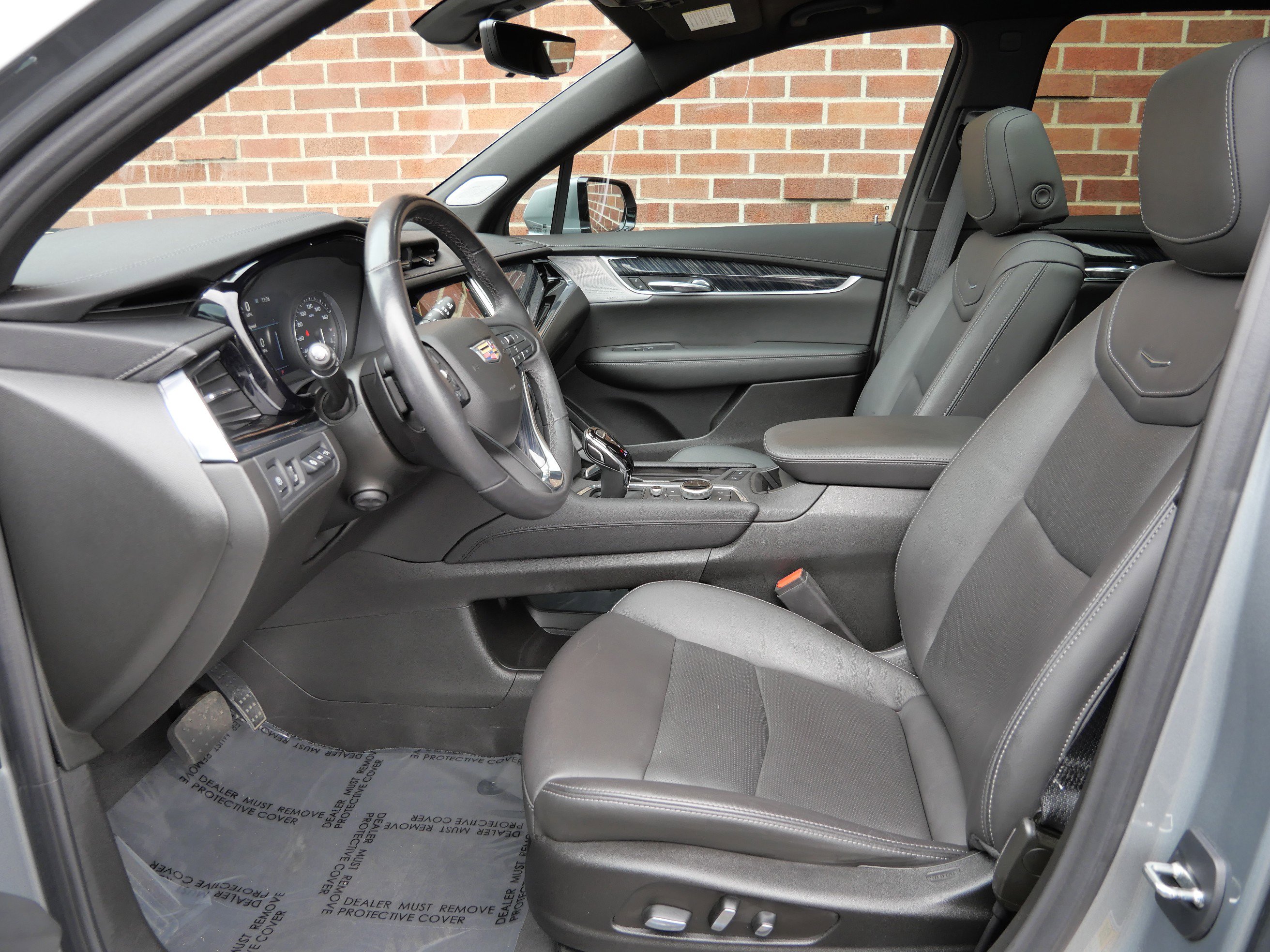 Certified 2024 Cadillac XT6 Premium Luxury w/ Technology Package image 6