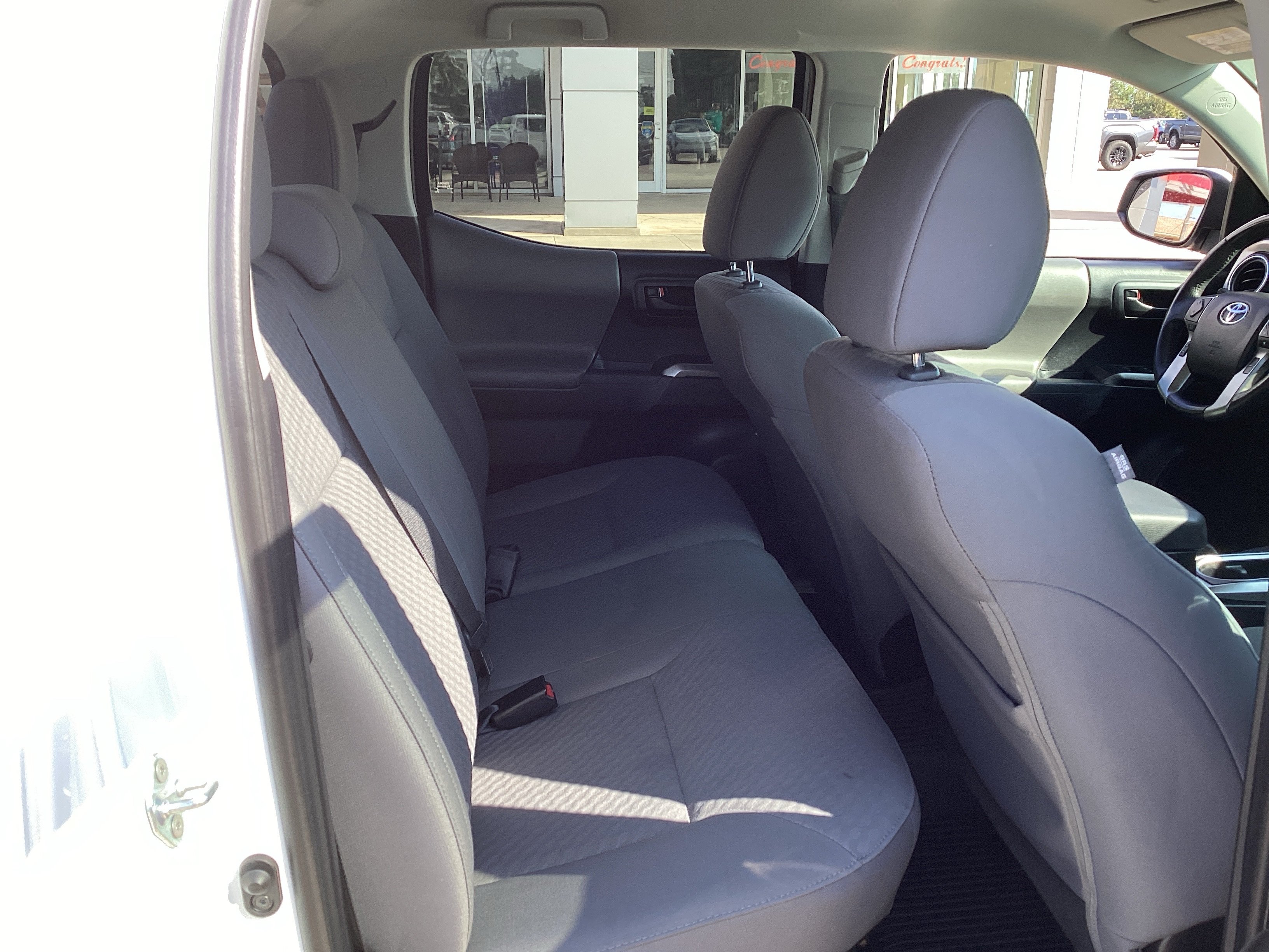 Used 2021 Toyota Tacoma SR5 RWD image 10