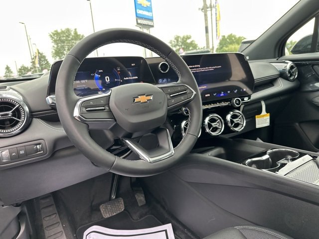 New 2025 Chevrolet Blazer EV LT image 34