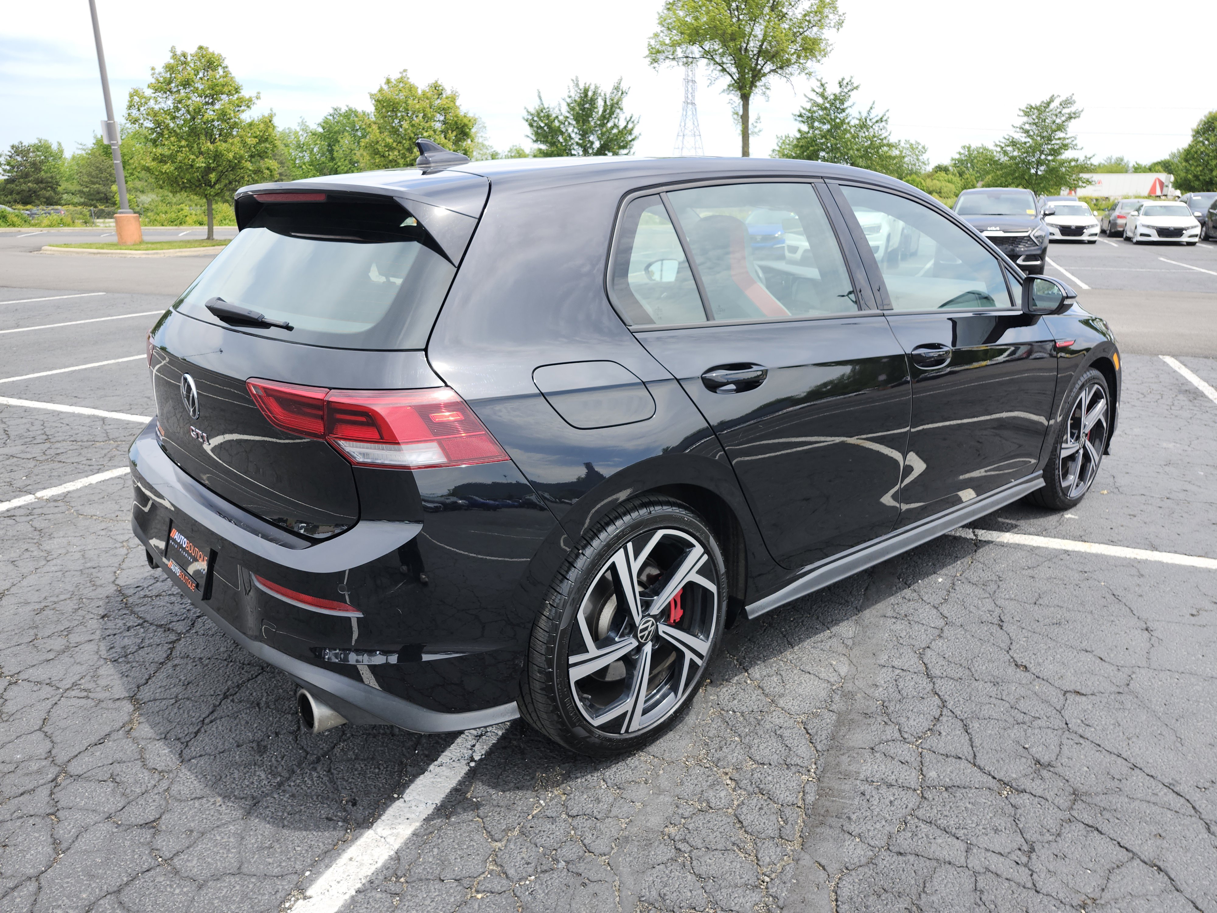 Used 2024 Volkswagen GTI SE FWD image 18