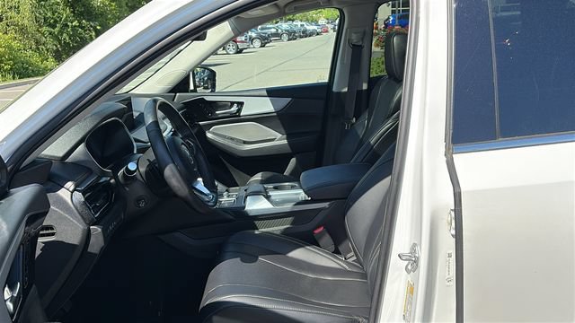 Certified 2023 Acura MDX SH-AWD w/ Technology Package image 13