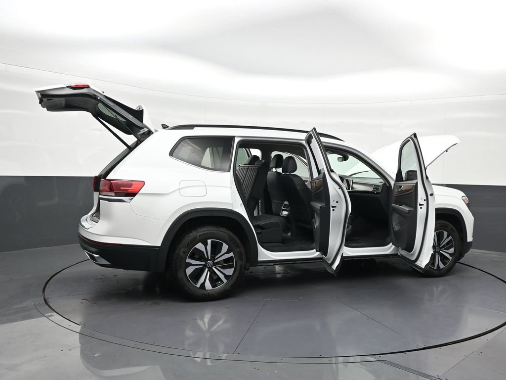 Used 2026 Volkswagen Atlas SE FWD image 31