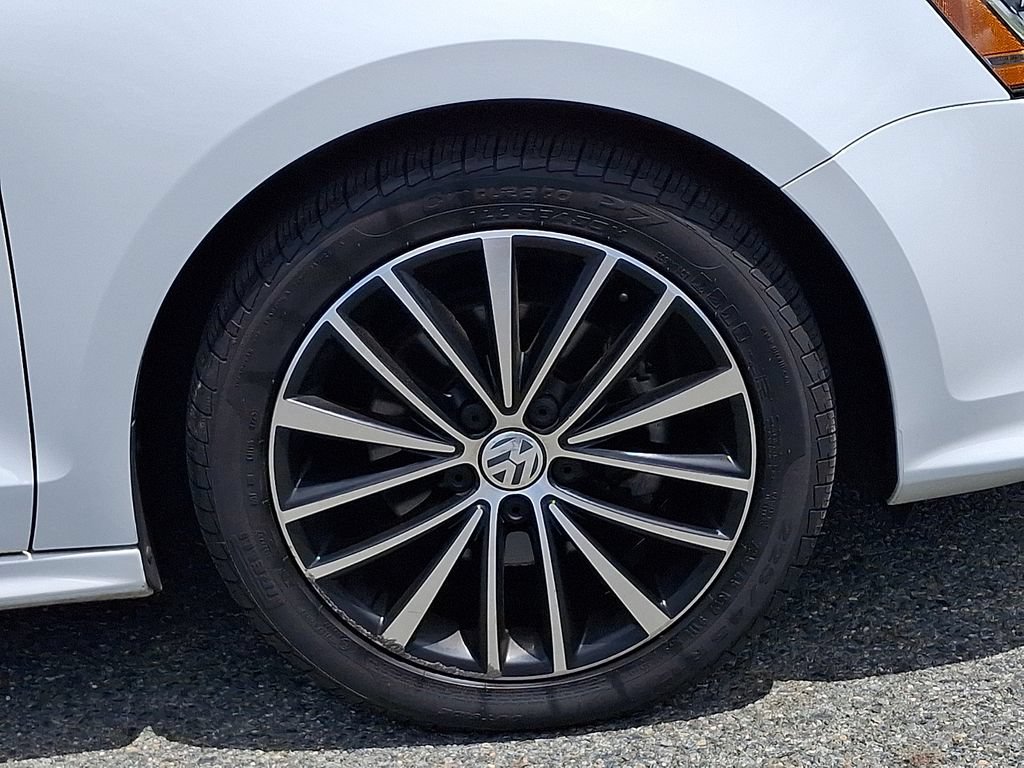 Used 2017 Volkswagen Jetta Sport FWD image 8