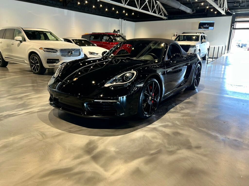 Used 2024 Porsche 718 Boxster S image 2