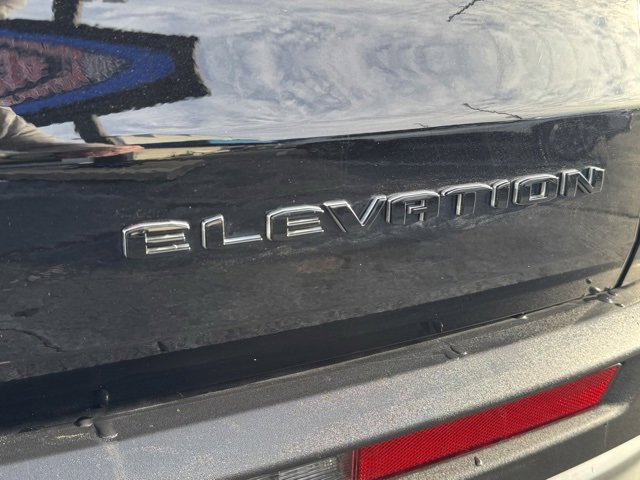 Used 2025 GMC Acadia Elevation image 7