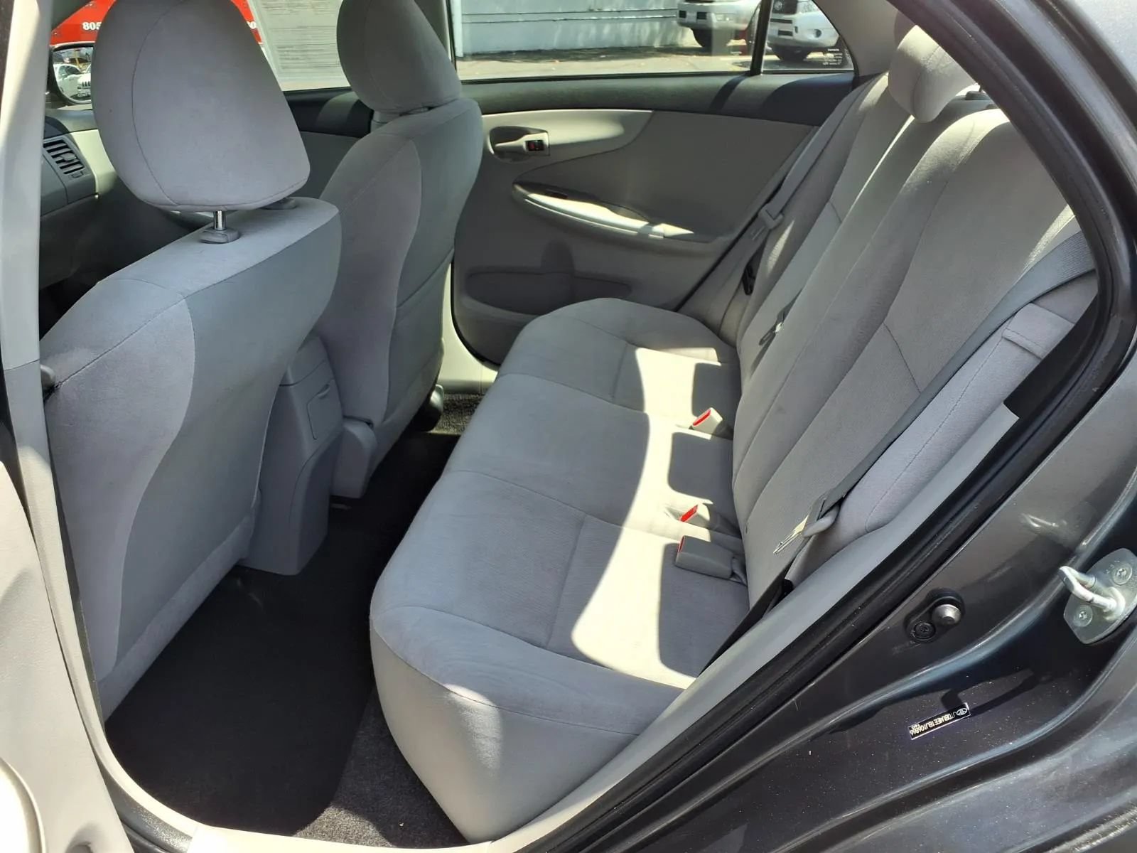 Used 2011 Toyota Corolla LE FWD image 17